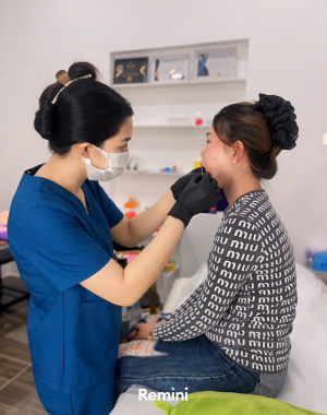 Khách hàng tại Yến Beauty 