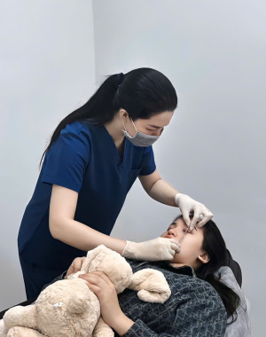 Nhấn Mí Đẹp Tại Yến Beauty 